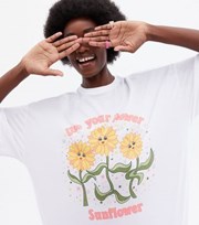 New Look Use your Power Sunflower Tall White Oversized Logo T-Shirt